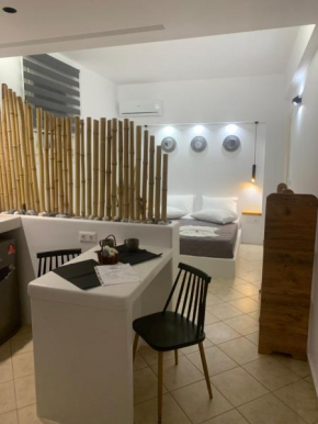 Little Yard Studios & Apartments #7